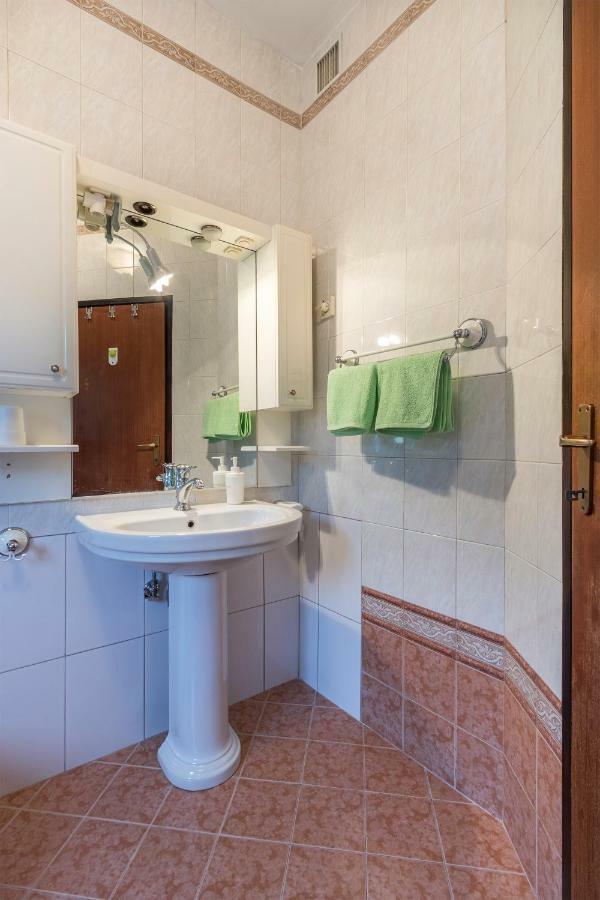 Apartment Danijela I Pula Bagian luar foto